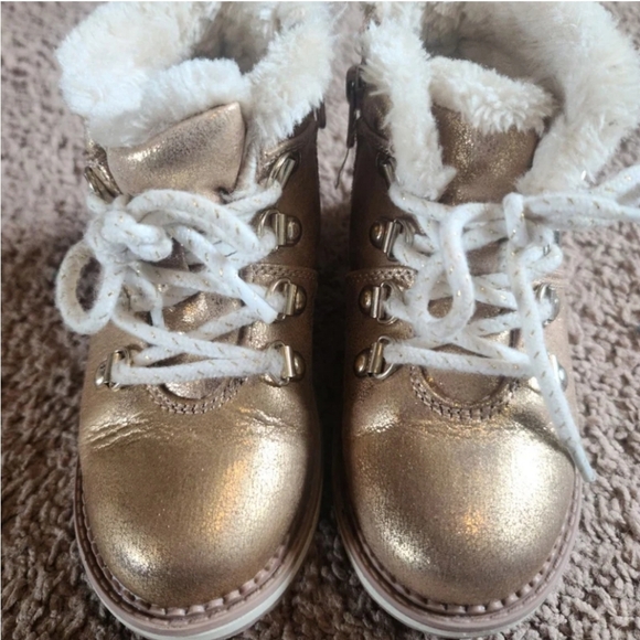 Cat & Jack Boots - Picture 1 of 4